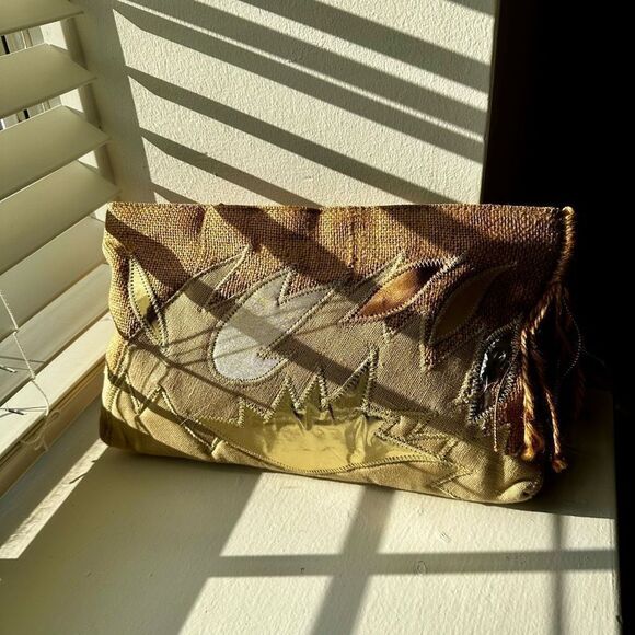 90’s Metallic Overlay Clutch Purse - Picture 4 of 11